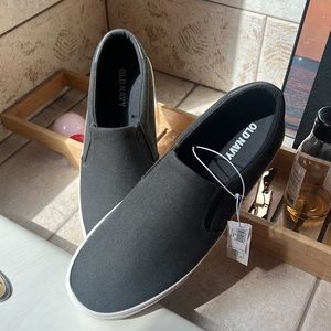 Men’s Size 11 Canvas Slip On Shoes